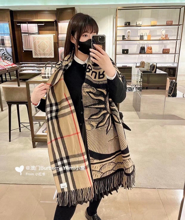 ブランドマフラー側面デザイン